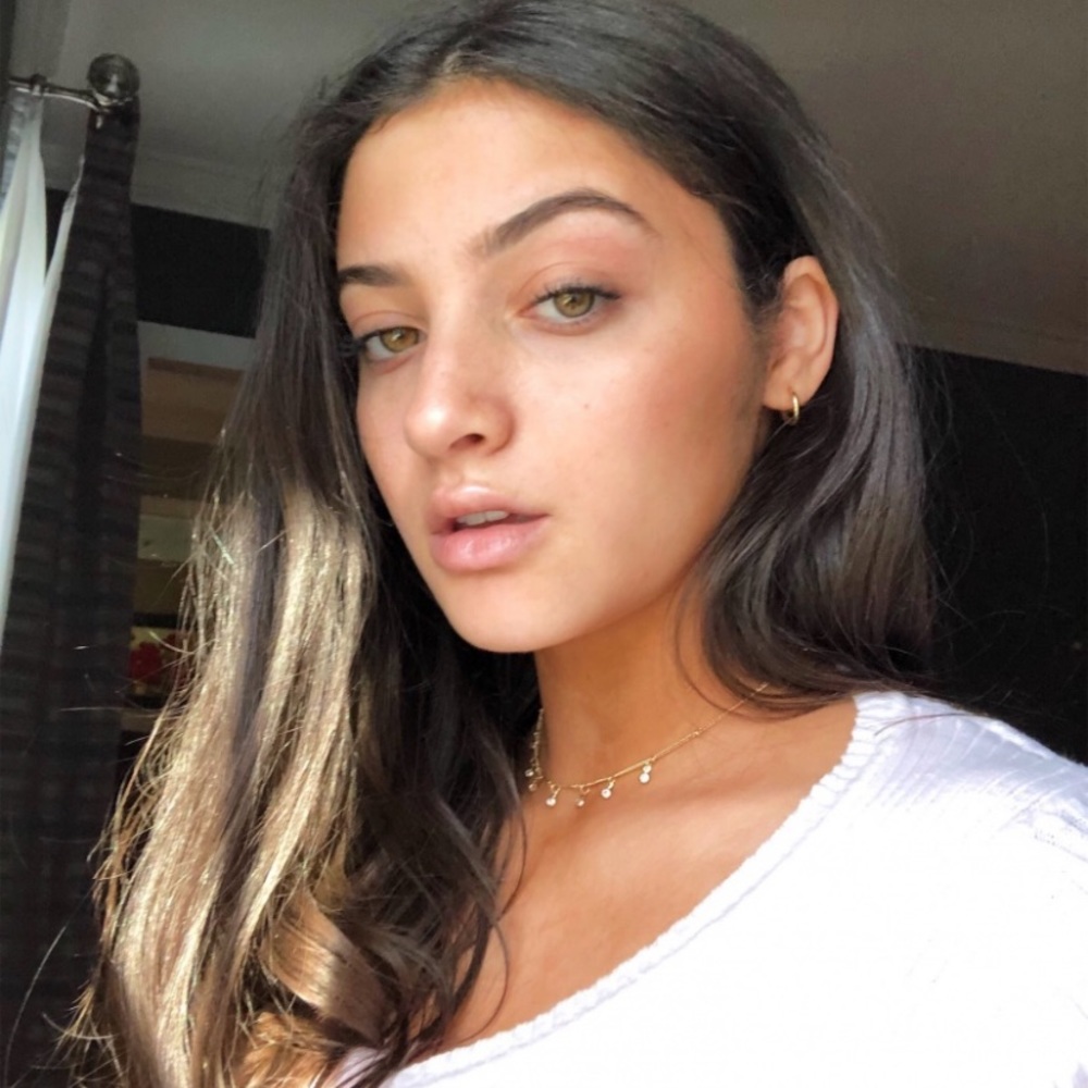 Meet your Posher, Rebecca